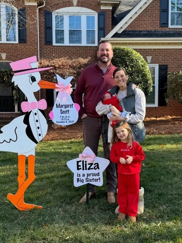Meet sweet Margaret and her family!❤️

#magnoliastorks #storksignscharlotte #storkscharlotte #storklady #itsagirl
