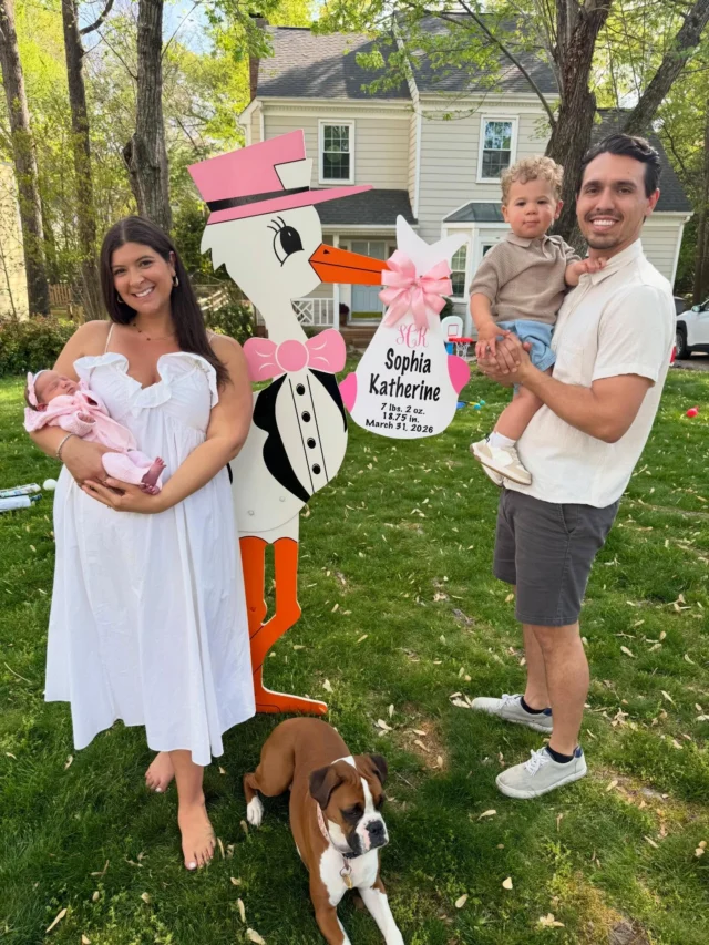 Meet baby Sophia and her sweet family!🩷

#magnoliastorks #storksignscharlotte #charlottestorks #storkscharlotte #charlottenc
