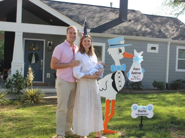 Meet sweet baby Amos! 

#magnoliastorks #storkscharlotte #charlottestorks #storksignscharlotte #yardsignscharlotte
